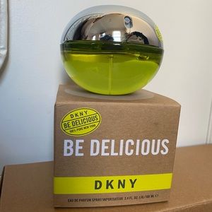 DKNY perfume spray